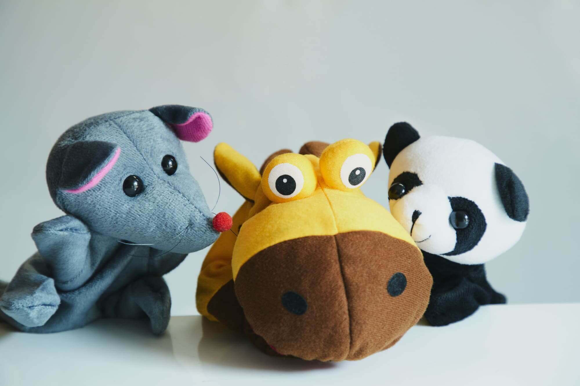 ぬいぐるみや人形をなかなか捨てられないのはなぜ?