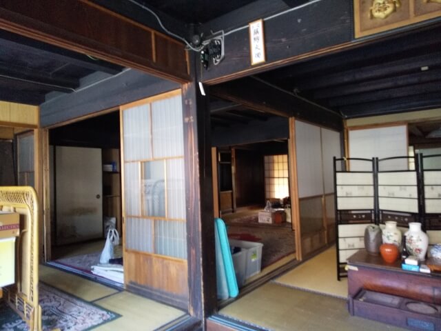 ゴミ屋敷への陥落