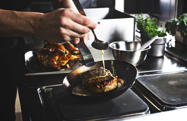 捨てる鍋の分別方法と注意点