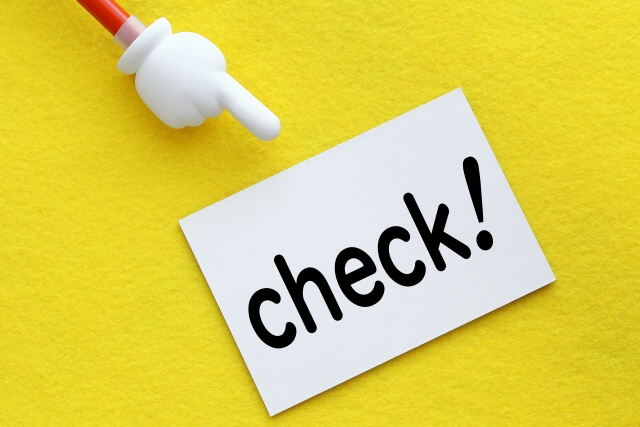 フライパンを捨てるタイミングと買い替えのポイント