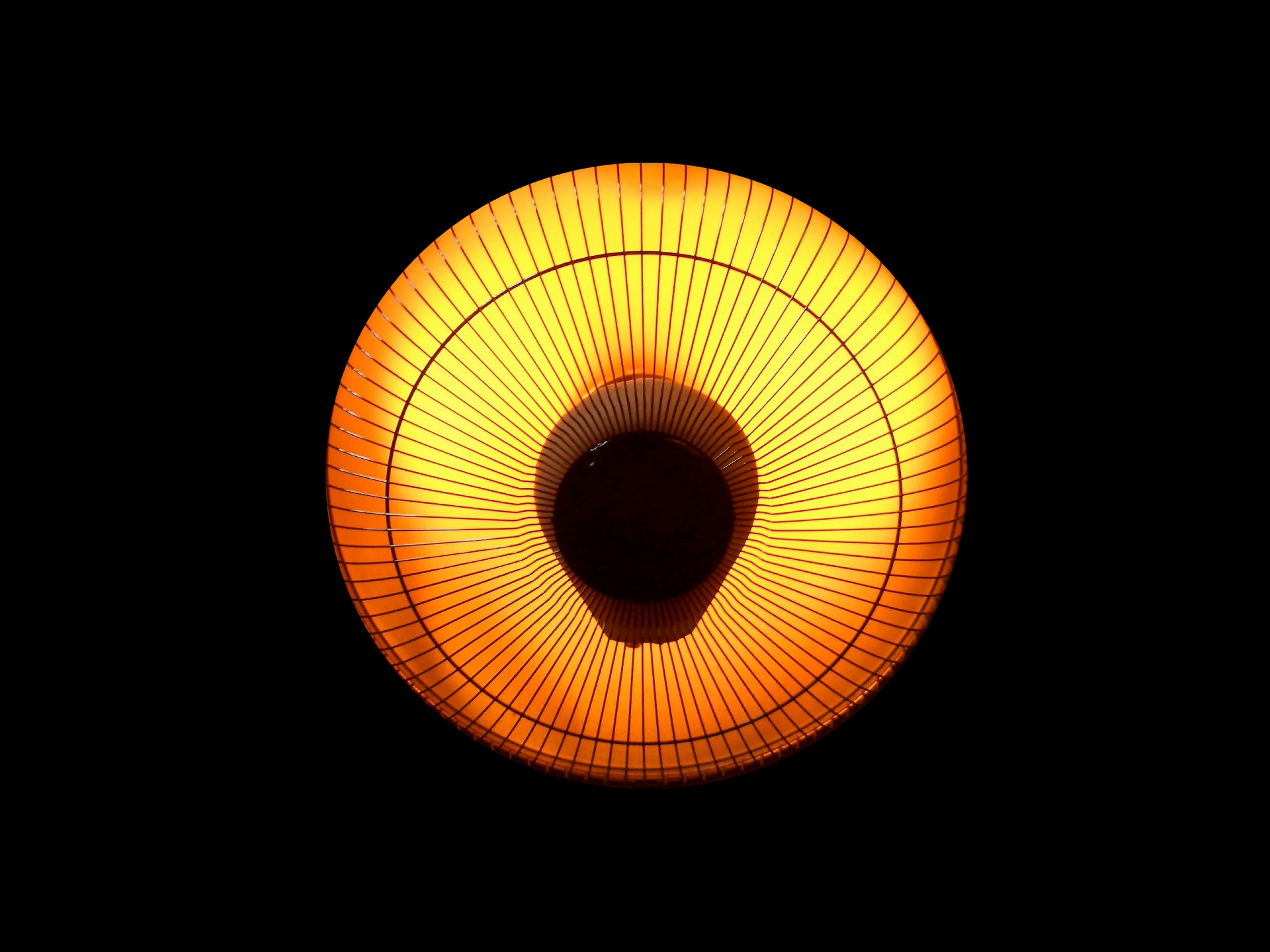 ハロゲンヒーターの処分に不用品業者がおすすめの理由