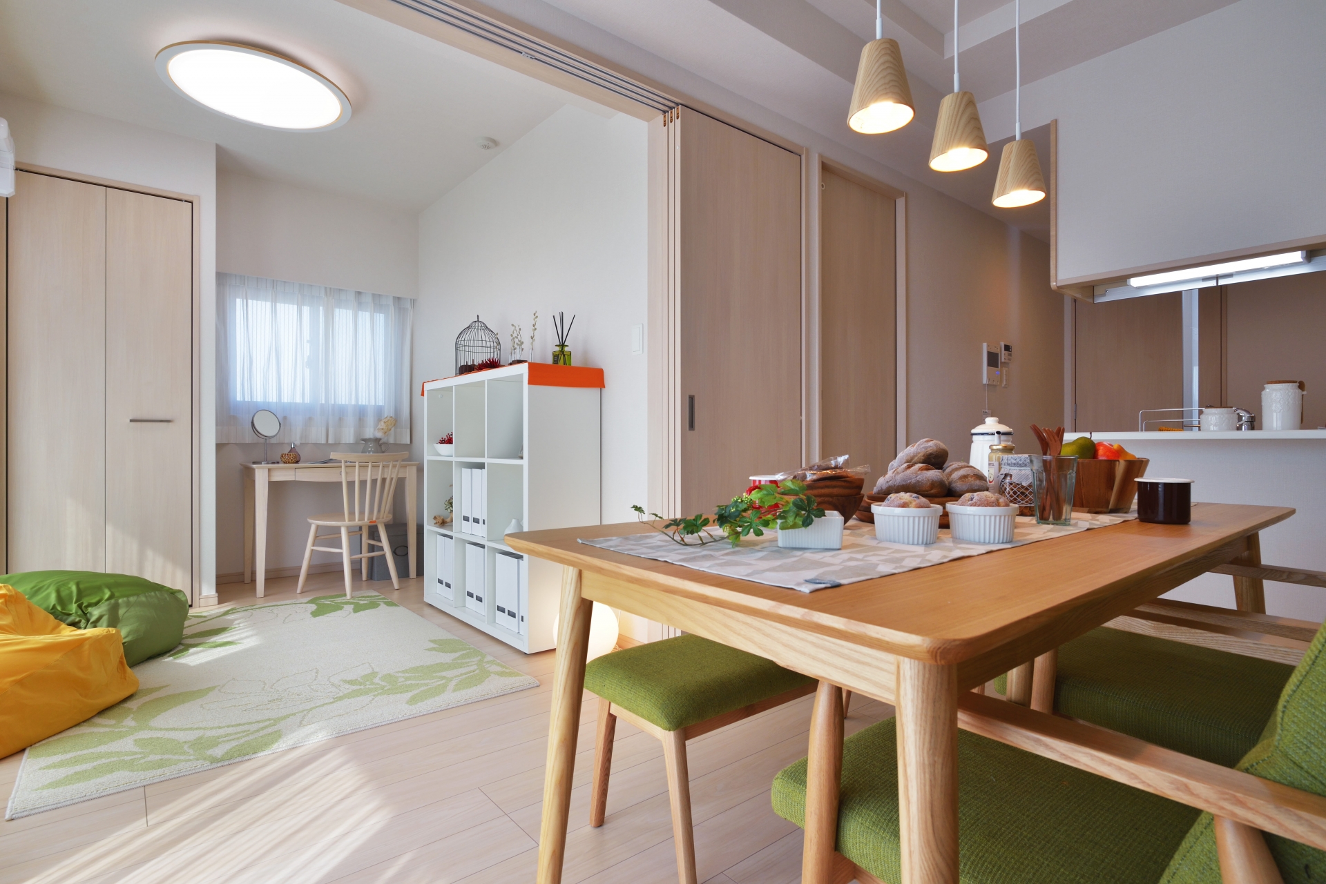 食卓テーブルや食卓イスの効率的な捨て方は?